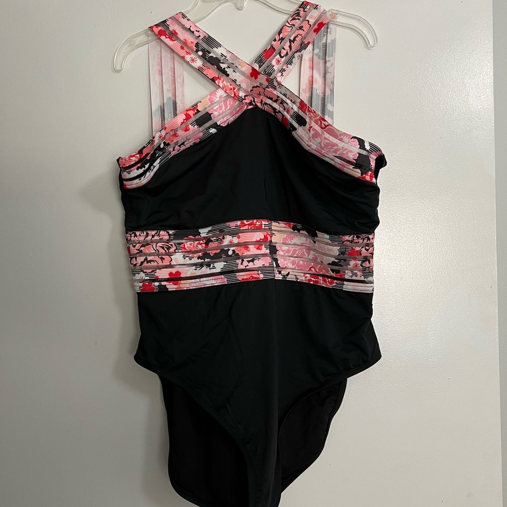 ONLY WORN ONCE // one piece bathing suit - size XL/14